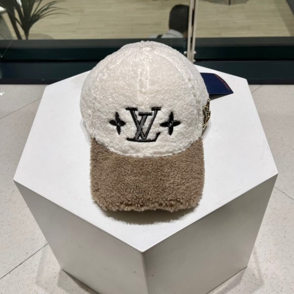 💎✨AUTHENTIC✨💎Louis Vuitton hat - Picture 1 of 8